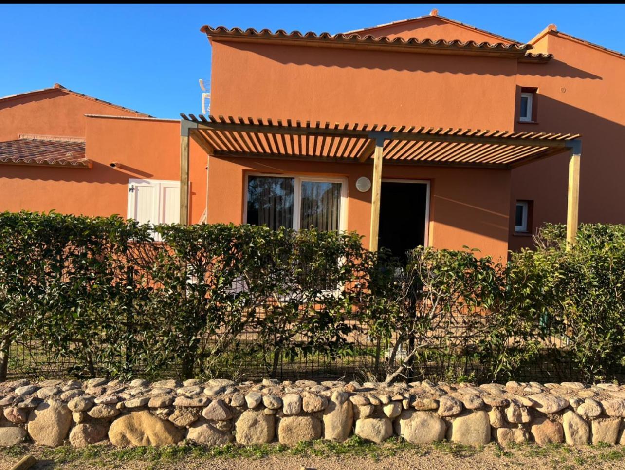 Residence Hoteliere Les Hameaux De Saint Cyprien Appartement 2 Chambres Lecci Exterior photo