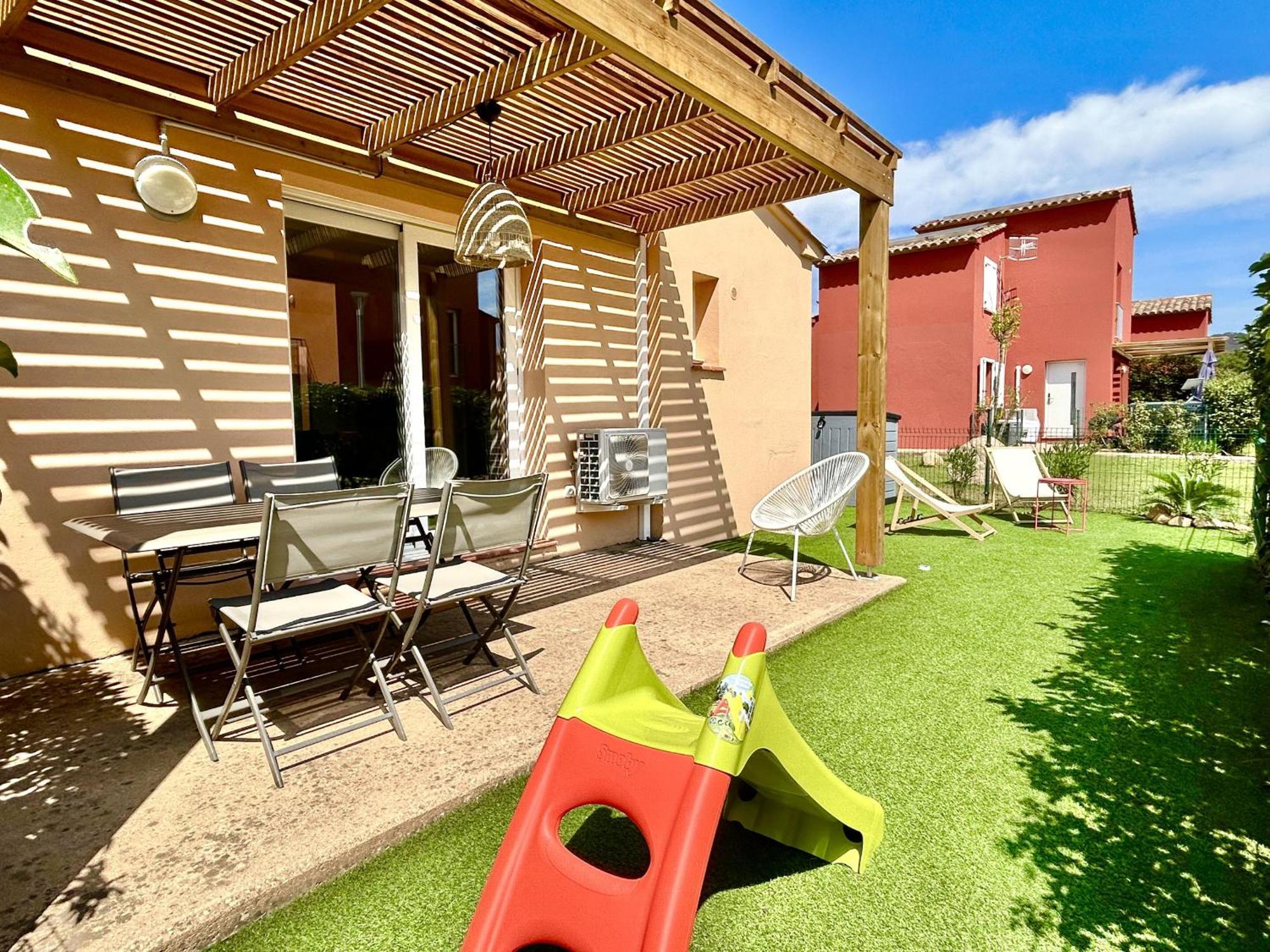 Residence Hoteliere Les Hameaux De Saint Cyprien Appartement 2 Chambres Lecci Exterior photo
